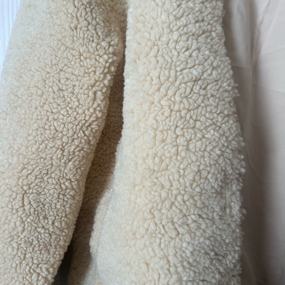 Levi's Cream Teddy Jacket - Picture 4 of 5